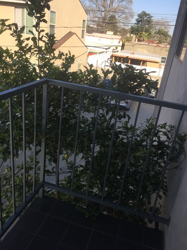 Photo - 1832 S Curson Ave Unit 1