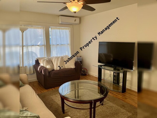 Photo - 1 bed 1 bath MOVE IN READY