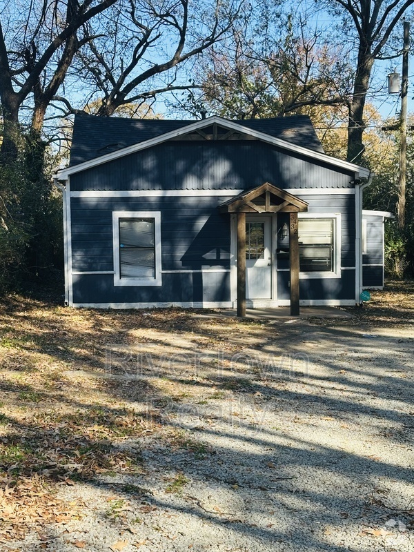 Building Photo - 3432 Radford Rd Rental