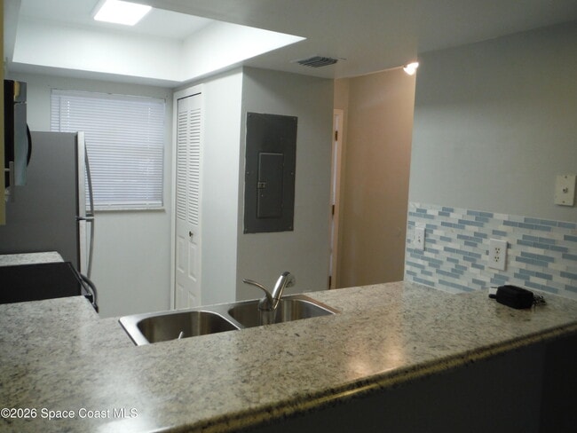 Photo - 3035 Sir Hamilton Cir