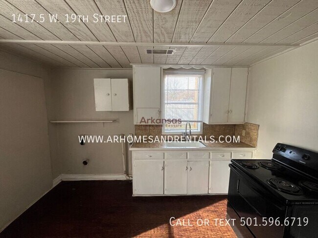 Photo - 1417.5 W 19th St