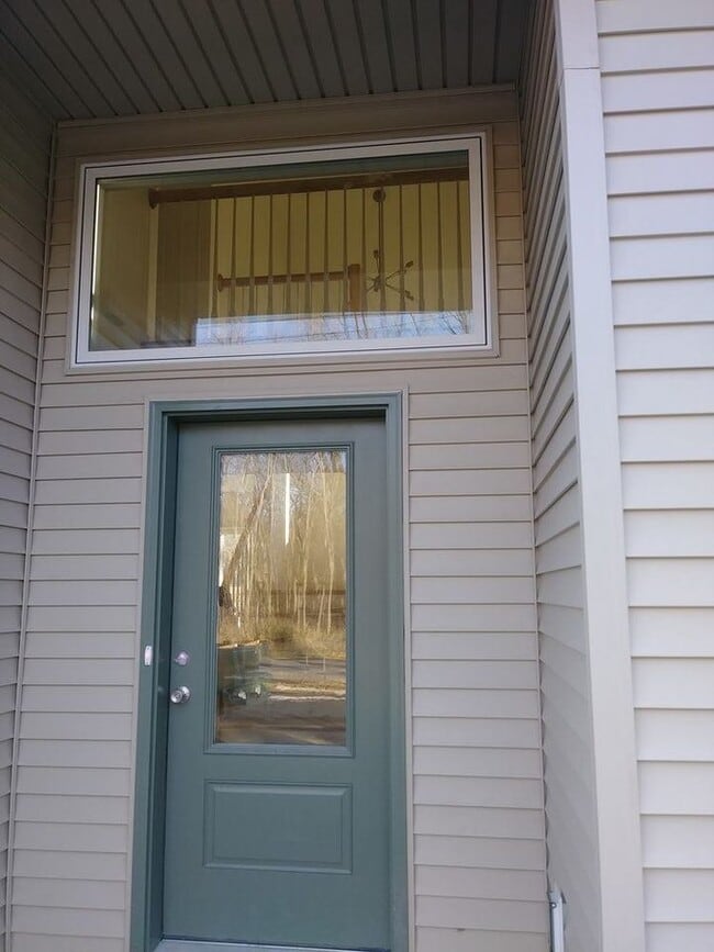 Front Entry - 150 Franklin Rd Townhome