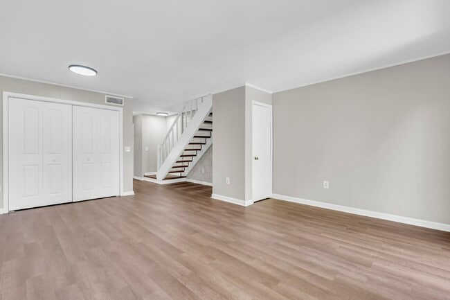 Photo - 803 E Broad St