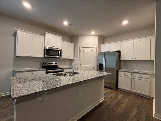 Photo - 519 Stoneybrook Dr