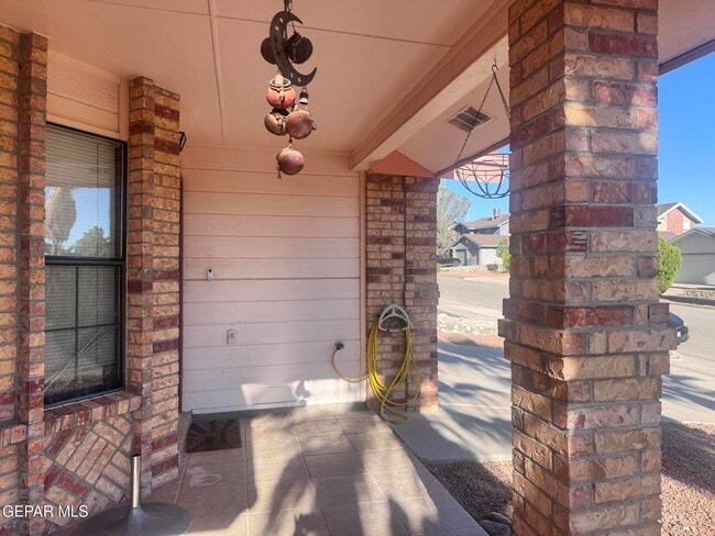 Photo - 7721 Waterhouse Dr