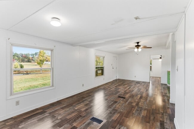 Photo - 1310 E Hendron Chapel Rd