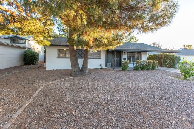 Photo - 111 E Manhatton Dr