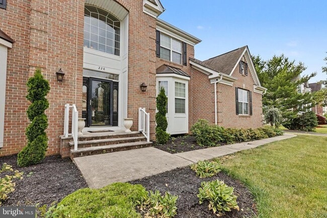 Photo - 228 Leffler Cir