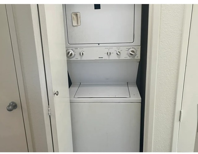 Photo - 455 Cherry Ln Unidad L