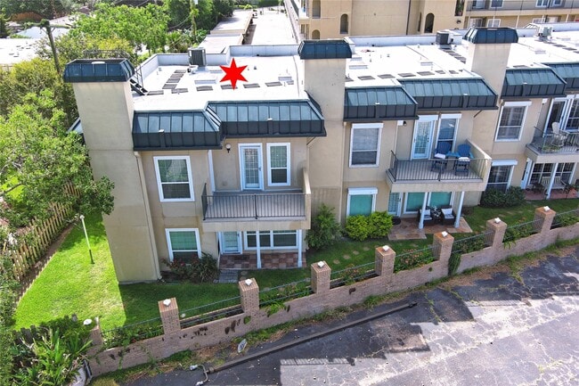 Building Photo - 921 Marine Dr Unit 110