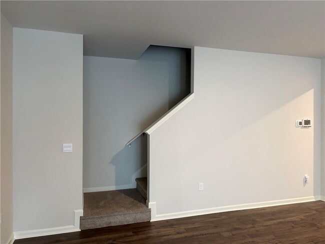 Photo - 30 Rustin Rdg