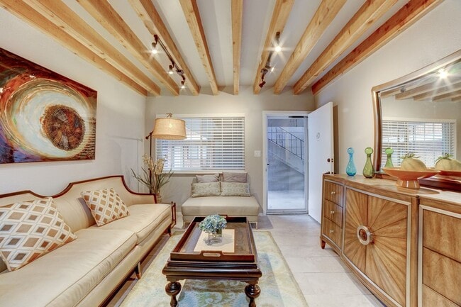 Photo - Fully furnished condo unit - all bills paid