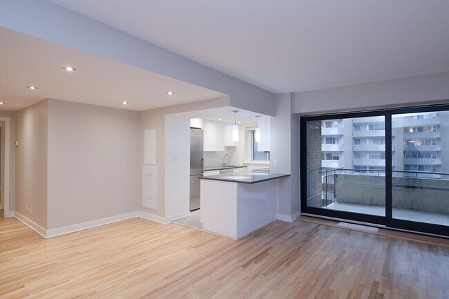 Photo - 3435 Rue Drummond Unit 42