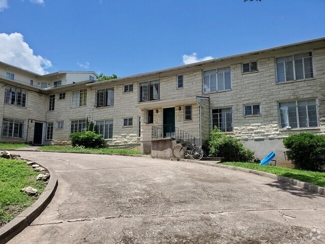 Building Photo - 3202 Grooms St Unit E Rental