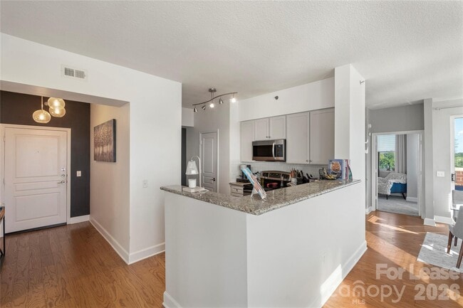 Photo - 1315 East Blvd Unit 530