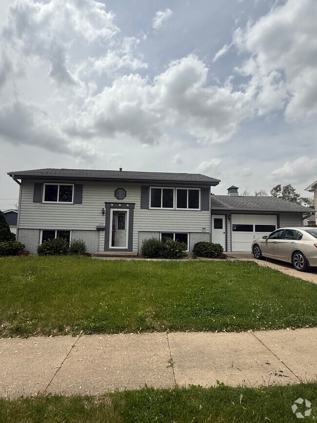 Building Photo - 228 Lenora Dr NW Rental