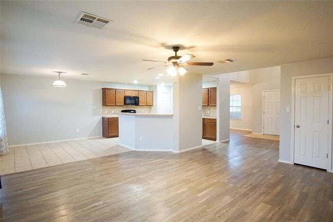 Photo - 210 King Ridge Dr