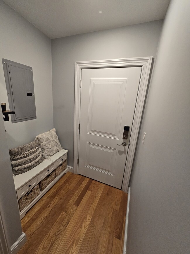 Photo - 216 E Eagle St Unit 7