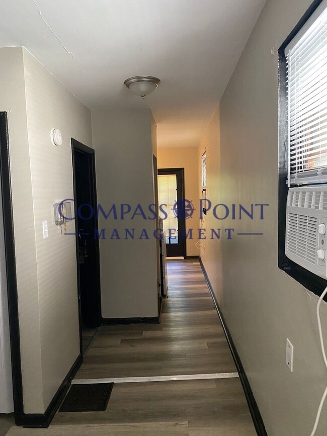 Photo - 707-709 Paul Ave Unit 709