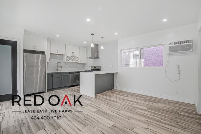 Photo - 836 Van Ness Ave Unit A