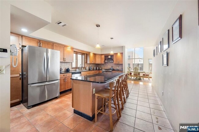 Photo - 220 Harrison Ave