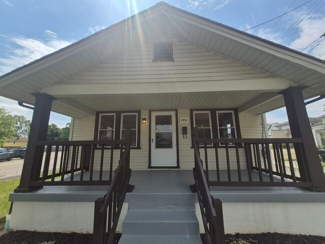 Building Photo - Beautiful 2-bedroom home, it won't last long!