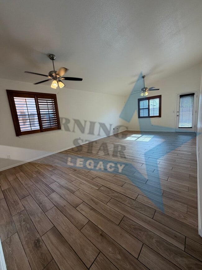 Photo - 3 bedroom home in Legends West!