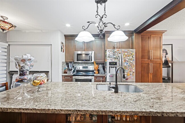 Photo - 1151 N Hiatus Rd