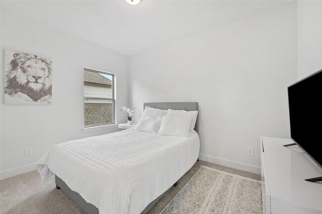 Building Photo - 23685 Silver Palm Trl