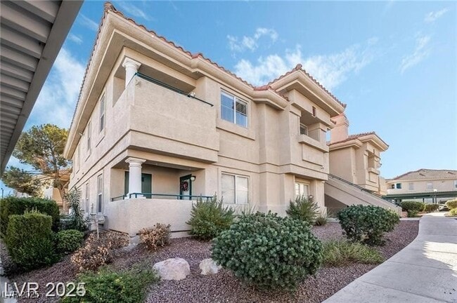 Building Photo - 1545 Lake Placid Terrace Unit 1545 Rental