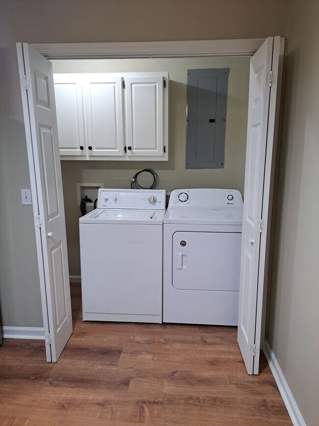 Photo - 3 Bed/3 Bath