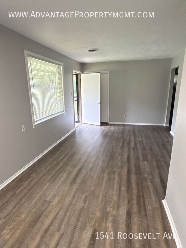 Photo - 1541 Roosevelt Ave