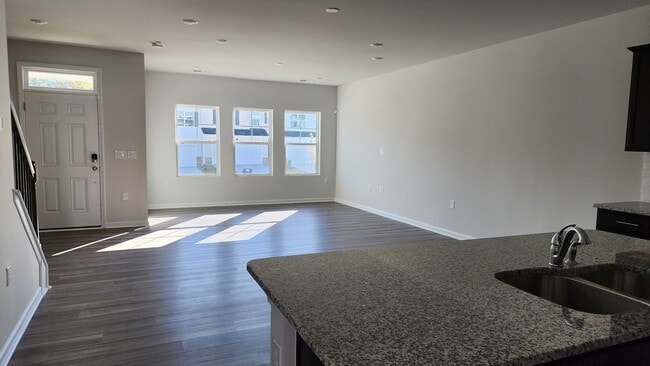 Photo - 2340 Chert Ln