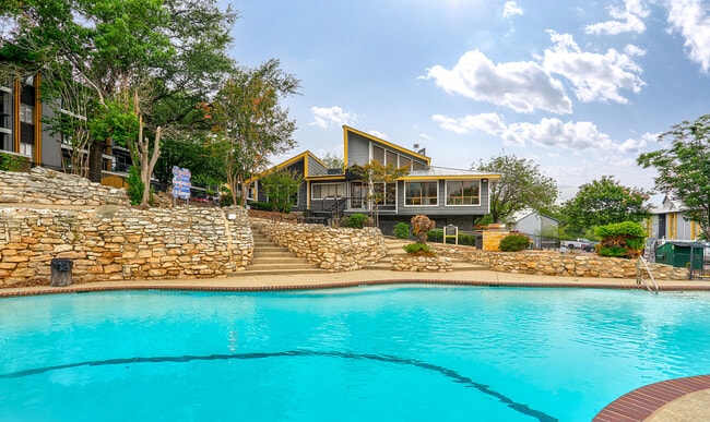 Building Photo - Altitude Rental