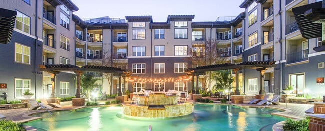 Building Photo - Whitmore Rental