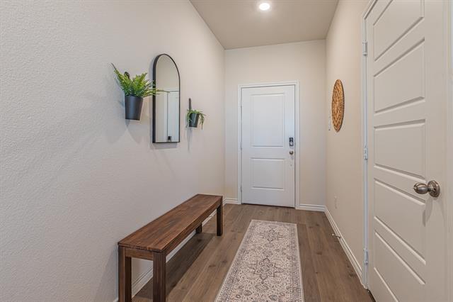 Photo - 736 Thorn Crk Dr