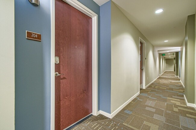 Photo - 2-BDR Retreat with Rooftop Pool & Gym