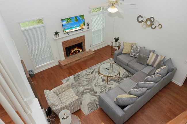 Building Photo - 888 Saddlebred Way Rental