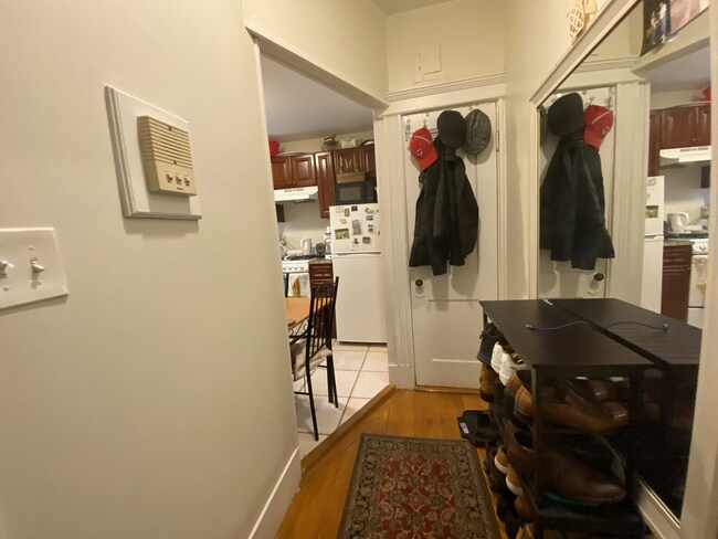 Building Photo - 107 Gordon St Unit 12