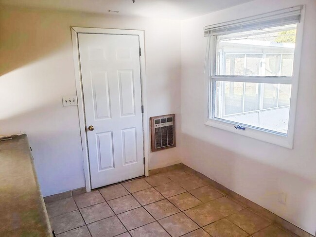 Photo - For Rent: 3 Bedroom Home with a Sunroom and Garage! Nice yard!