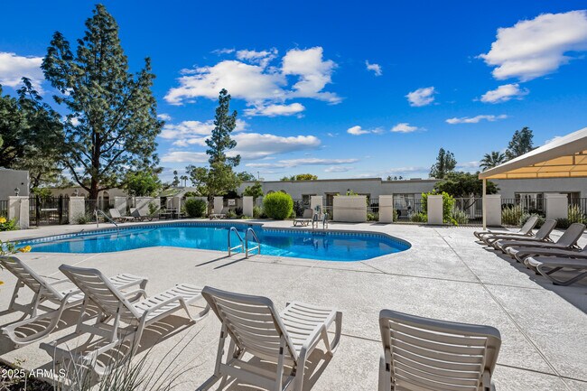 Photo - 5972 N 83rd St