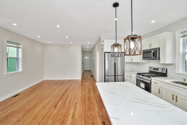 Photo - 30 Hiawatha Rd Unit (#1)