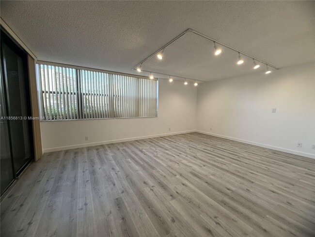 Photo - 20441 NE 30th Ave
