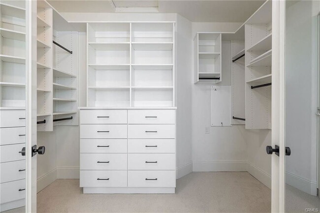 Photo - 17 Colonial Dr