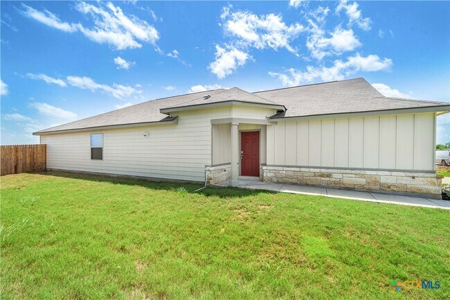 Photo - 1373 Kelly River St