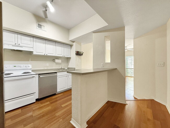 Photo - 402 S Armenia Ave Unit 134