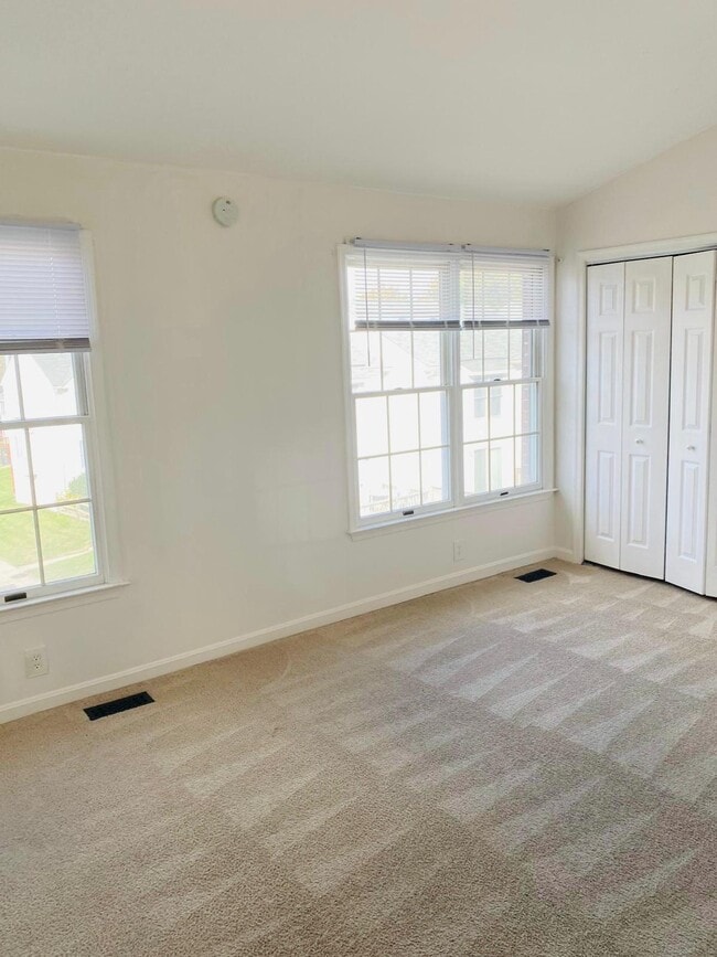 Photo - 3187 Sonia Trl