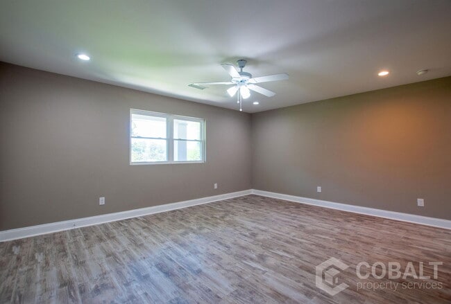 Photo - 2331 Peachwood Cir NE Unit 2a