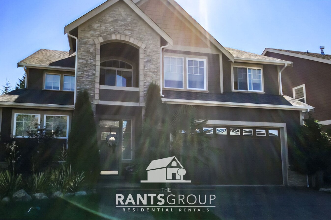 Spacious 5-Bedroom Home with Den & Bonus Room - Spacious 5-Bedroom Home with Den & Bonus Room