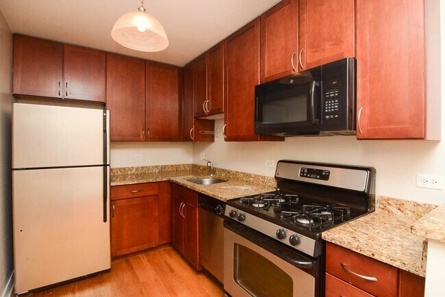 Photo - 639 W Wrightwood Ave Unit A09W